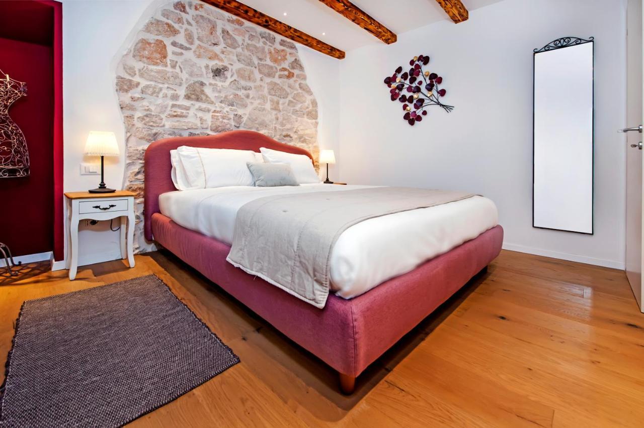 Apartments Casa De Amicis Rovinj Exterior photo