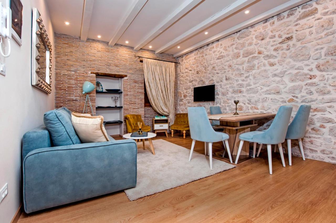 Apartments Casa De Amicis Rovinj Exterior photo